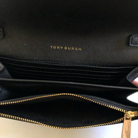 Tory Burch Robinson Chain Wallet / Purse - Picture 7 of 9